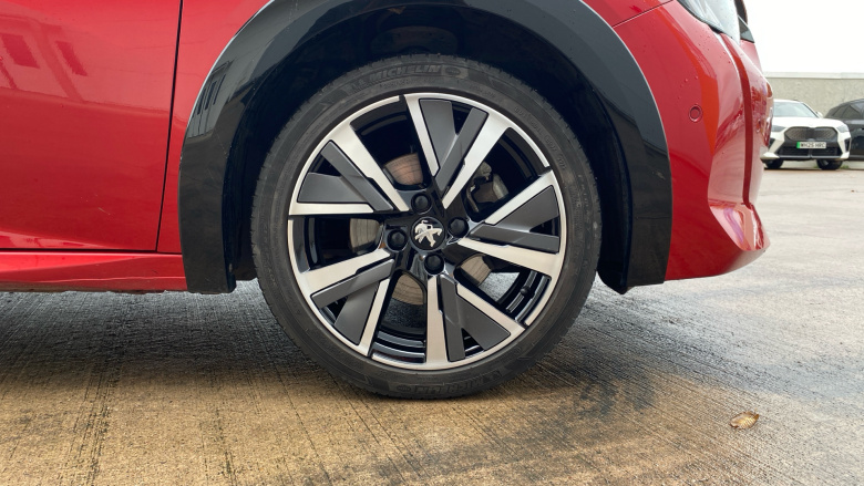 Peugeot 208 1.2 PureTech 100 GT 5dr Petrol Hatchback